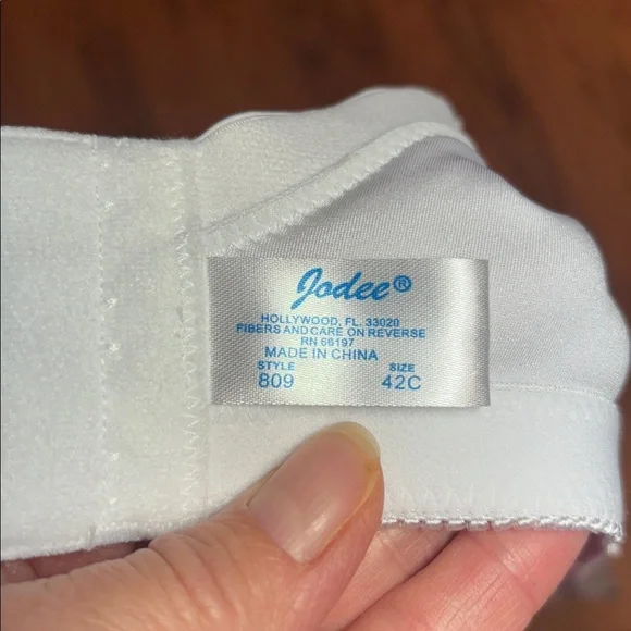 Mastectomy Bra, Jodee, Seamless Molded Camisole Bra, White, 42C - Picture 7 of 10